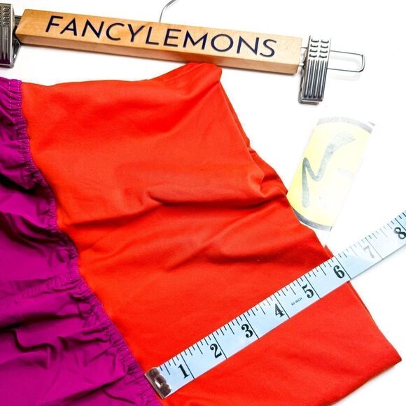 Zumba Wear NWT! "Up Down Cargo" Capri Pants Pomegranate - Size L - Picture 6 of 6